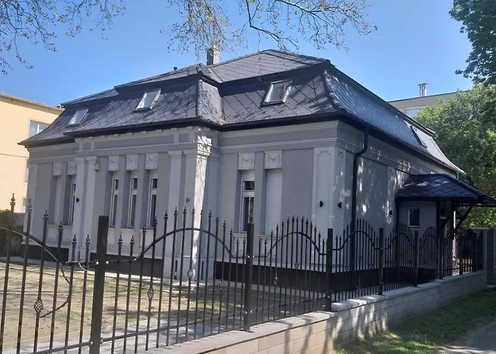 Karpatia Vendeghaz 1201 3*
